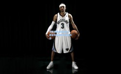 开拓者鏖战险胜勇士，新星杨瀚森未获出场机会