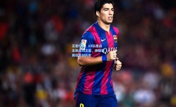 王者归来！XX队鏖战五局成功卫冕，蝉联联赛冠军创历史