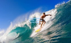 多纳鲁马两度荣膺雅辛奖创传奇，跻身历史第二人彰显门神地位