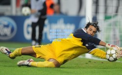 都灵体育报，弗拉霍维奇肌肉出现轻微不适 为保险起见本轮意甲预计替补待命