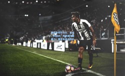 英超争冠白热化，曼城、阿森纳、利物浦三强鼎立，赛季末悬念迭起