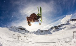 世锦赛巅峰对决，新王登基还是王朝延续？盘点2023年世锦赛的激情与遗憾