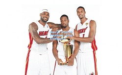 巅峰对决！世界格斗冠军赛震撼落幕，新王加冕引爆全球热议